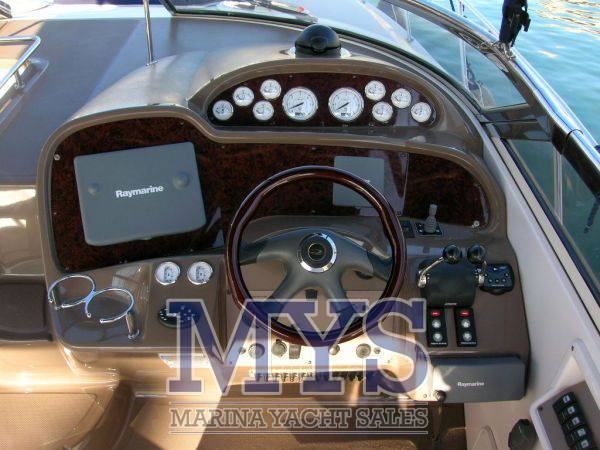 Regal marine 3560
