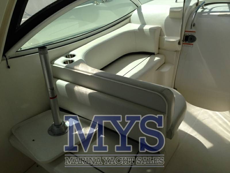 Cruiser yacht 300 express