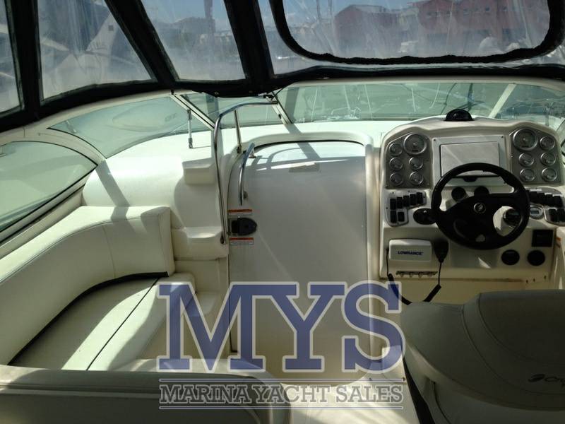 Cruiser yacht 300 express