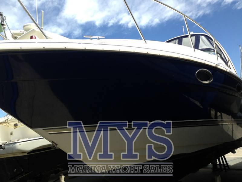 Cruiser yacht 300 express