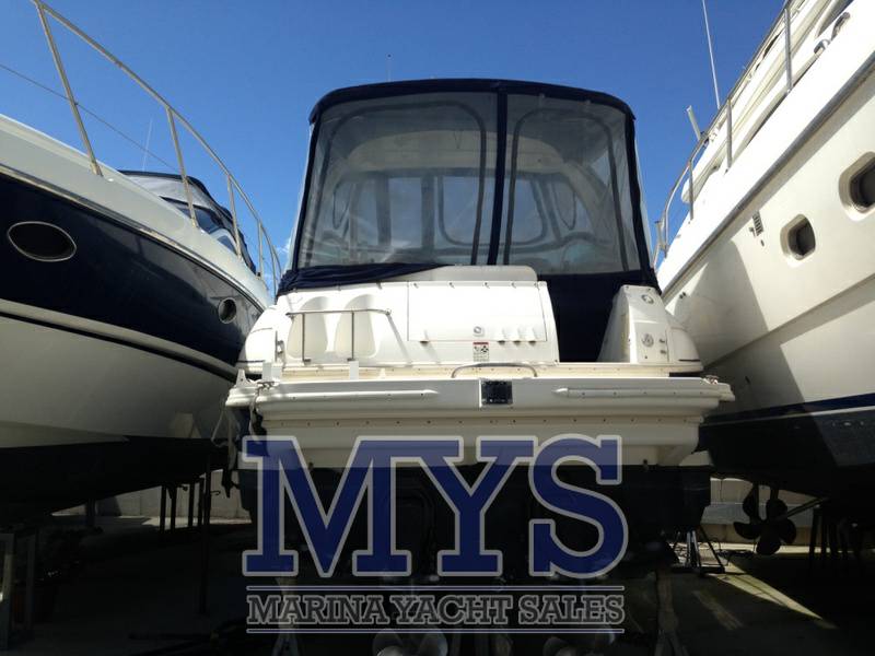 Cruiser yacht 300 express