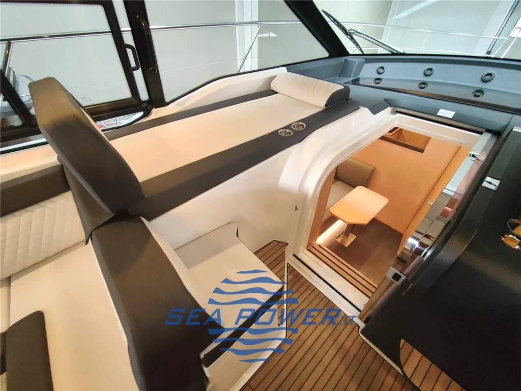 Bavaria Sr 36 hard top charter