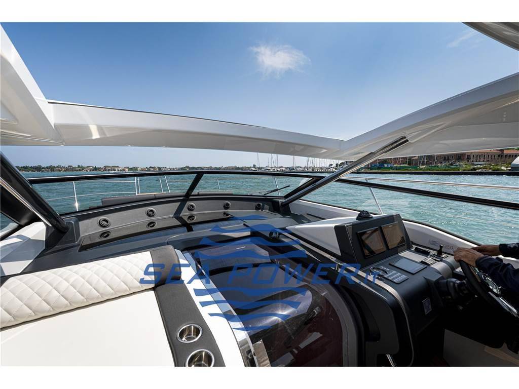 Bavaria Sr 36 open top