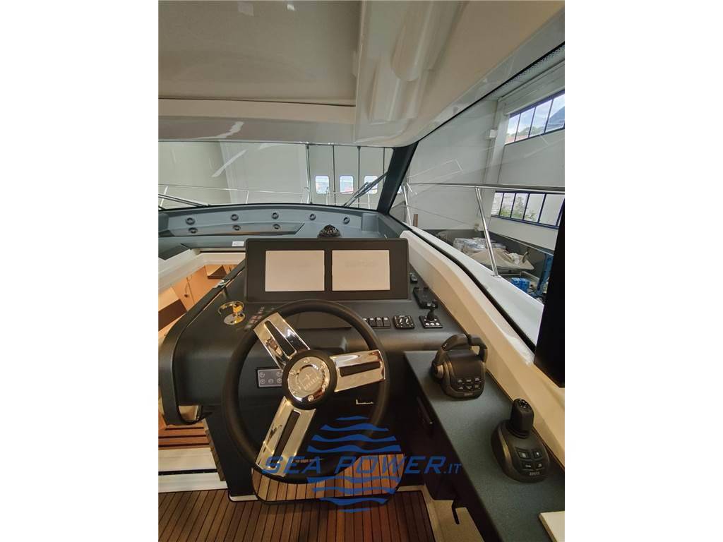 Bavaria Sr 36 hard top charter