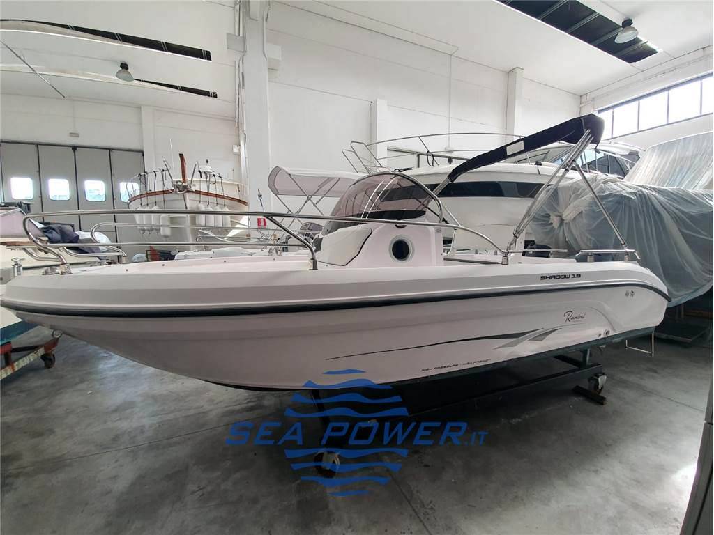 Ranieri cantiere Shadow 19