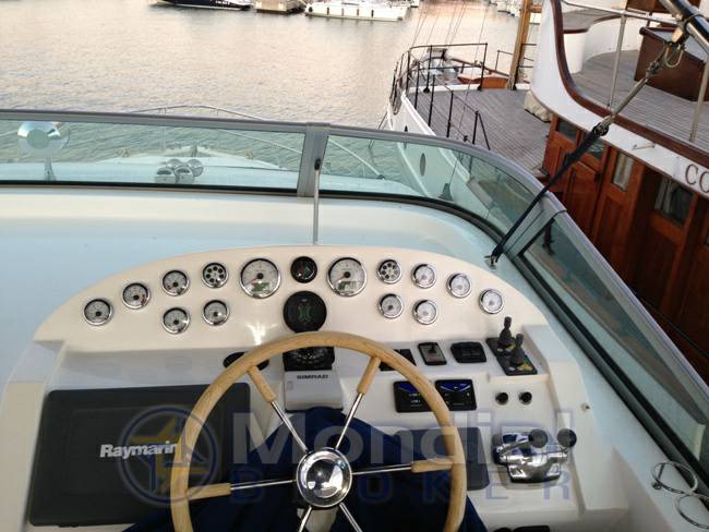 Gulf craft Majesty 56