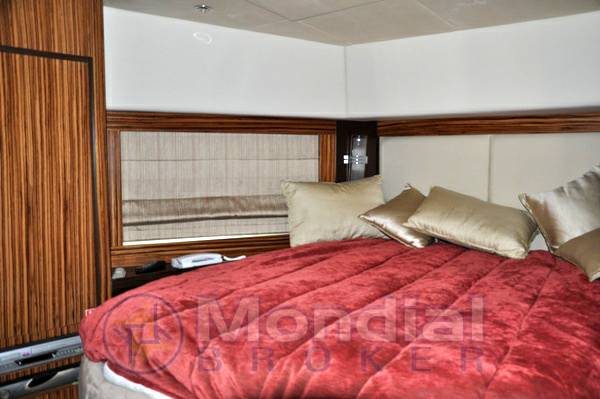 Gulf craft Majesty 63