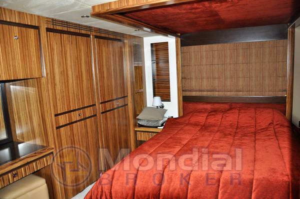 Gulf craft Majesty 63
