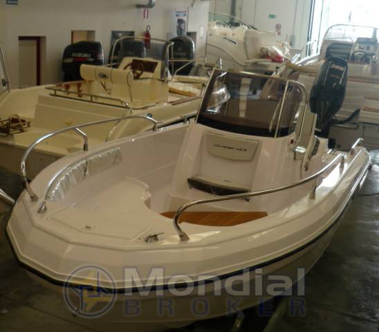 Ranieri international Voyager 18 s