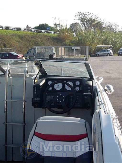 Bayliner Capri