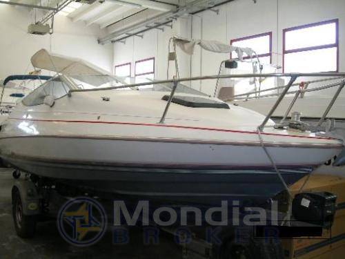 Bayliner Capri