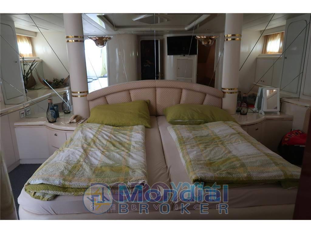Elegance 70 flybridge