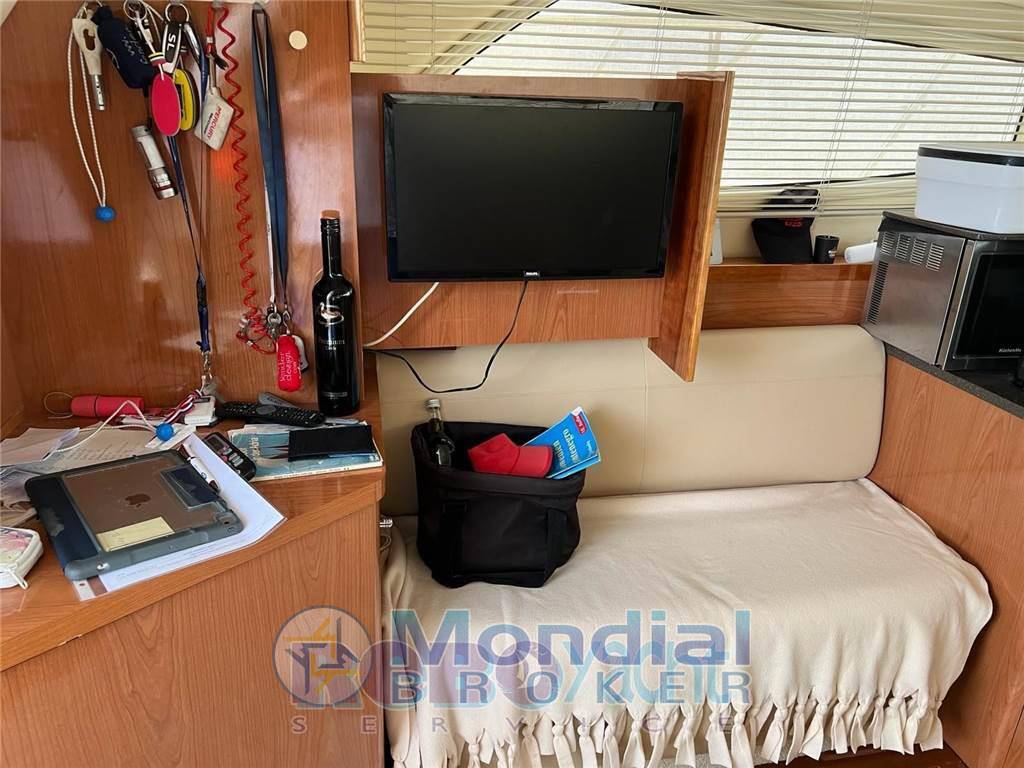 Sealine F 42.5