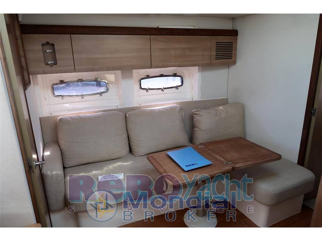 Sealine Sc 35