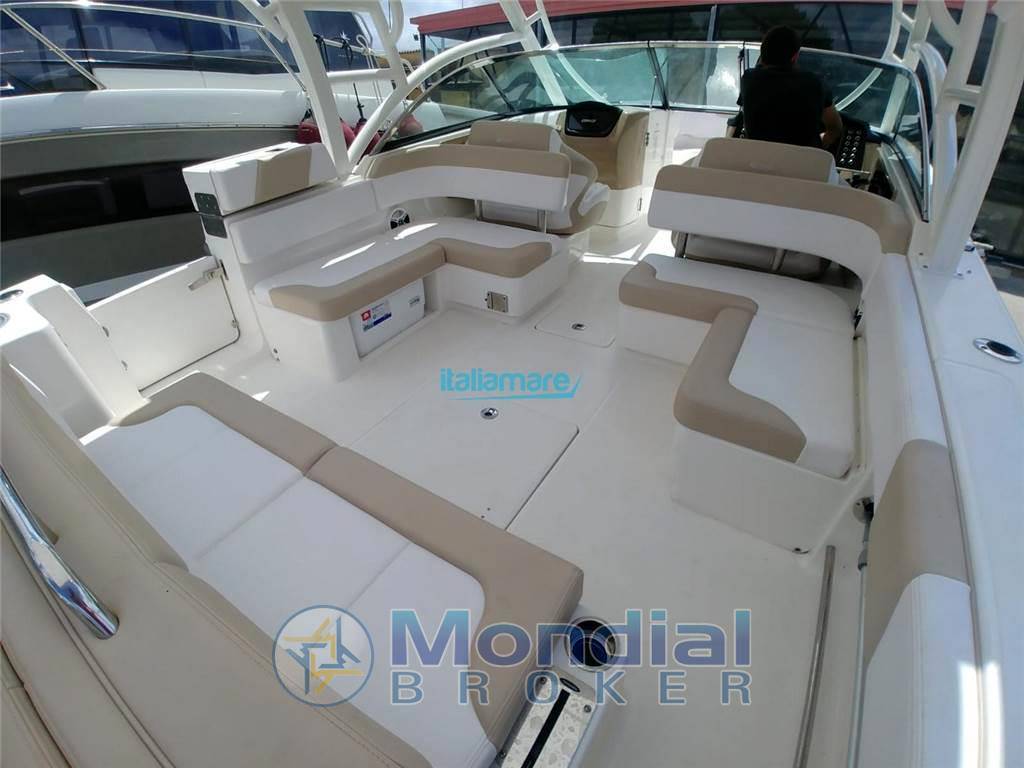 Robalo R 317