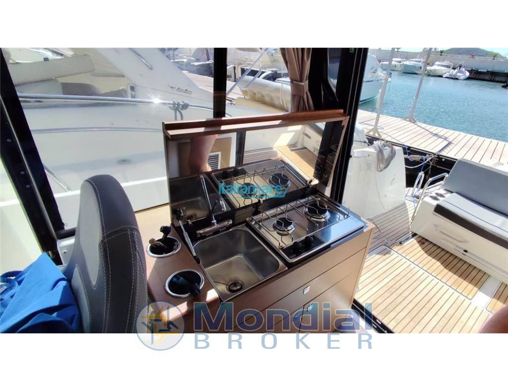 Jeanneau Merry fisher 895