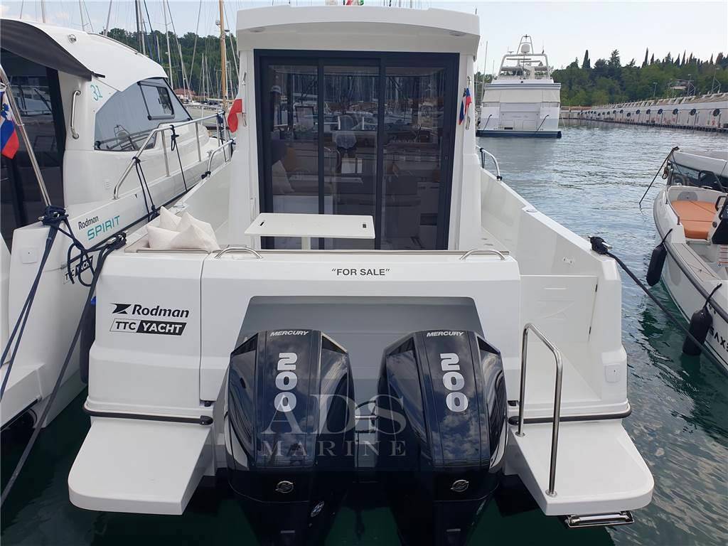 Rodman 890 ventura