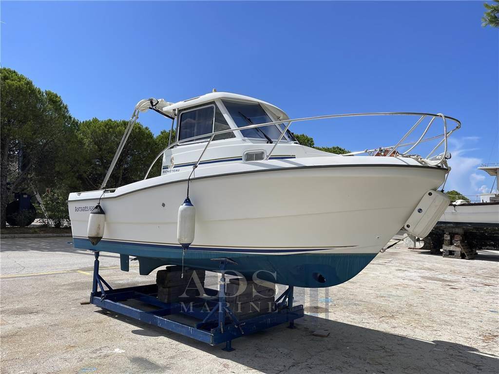 Beneteau Antares 620