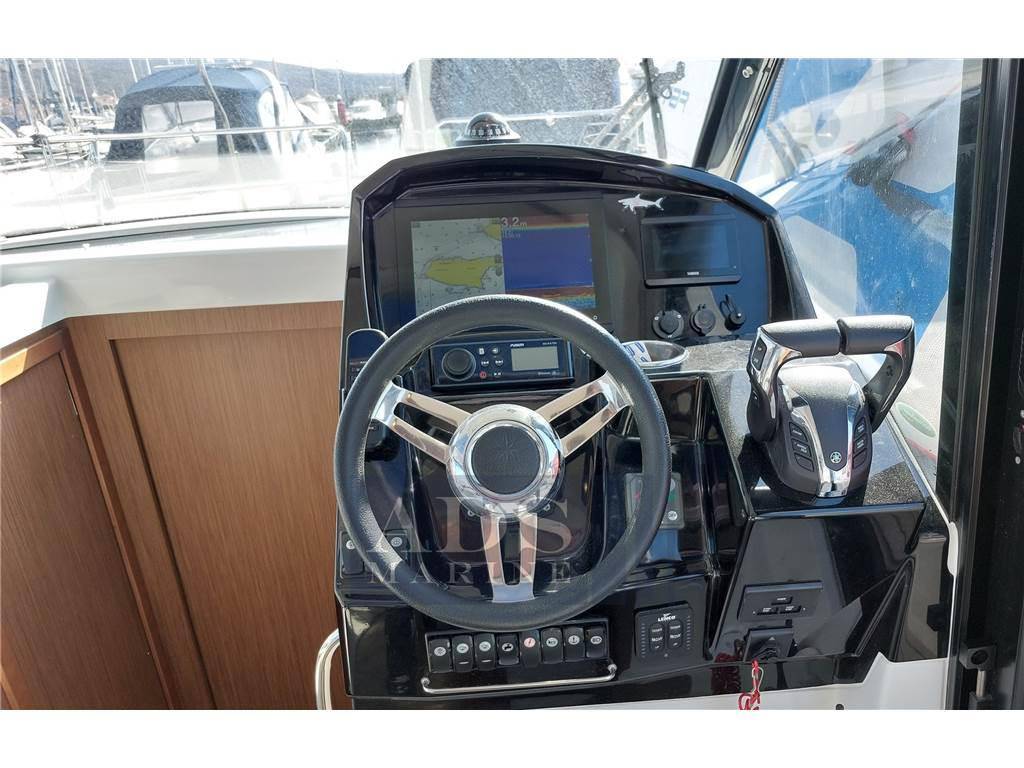 Jeanneau Merry fisher 895
