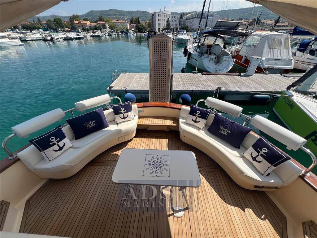Apreamare 11 cabinato hard top