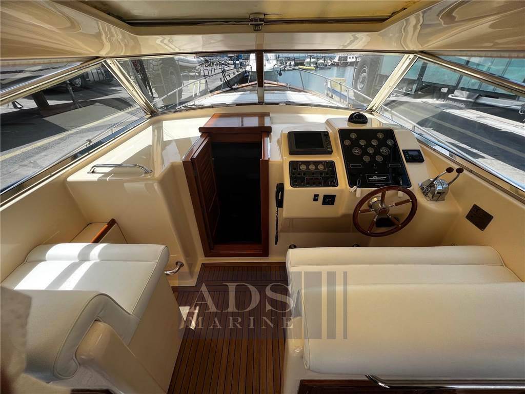 Apreamare 11 cabinato hard top