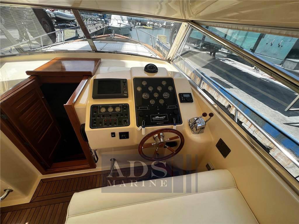 Apreamare 11 cabinato hard top
