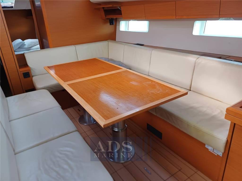 Jeanneau 54