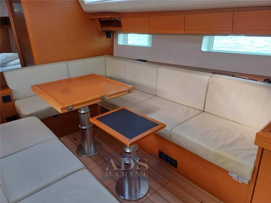 Jeanneau 54