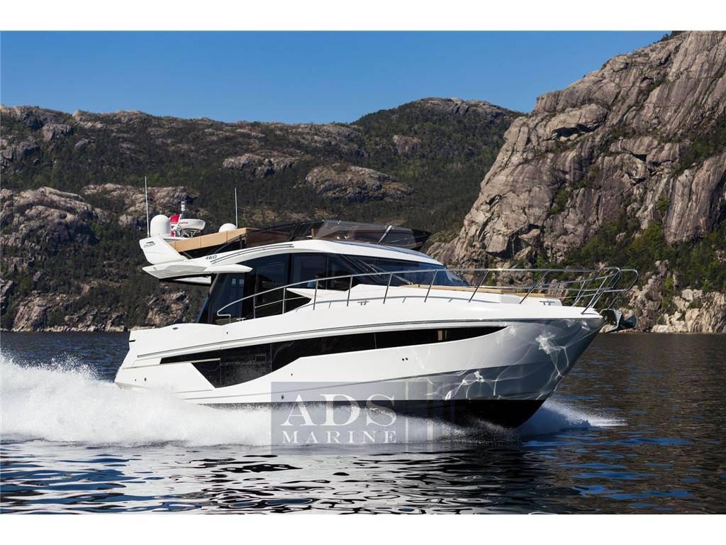 Galeon 460 fly
