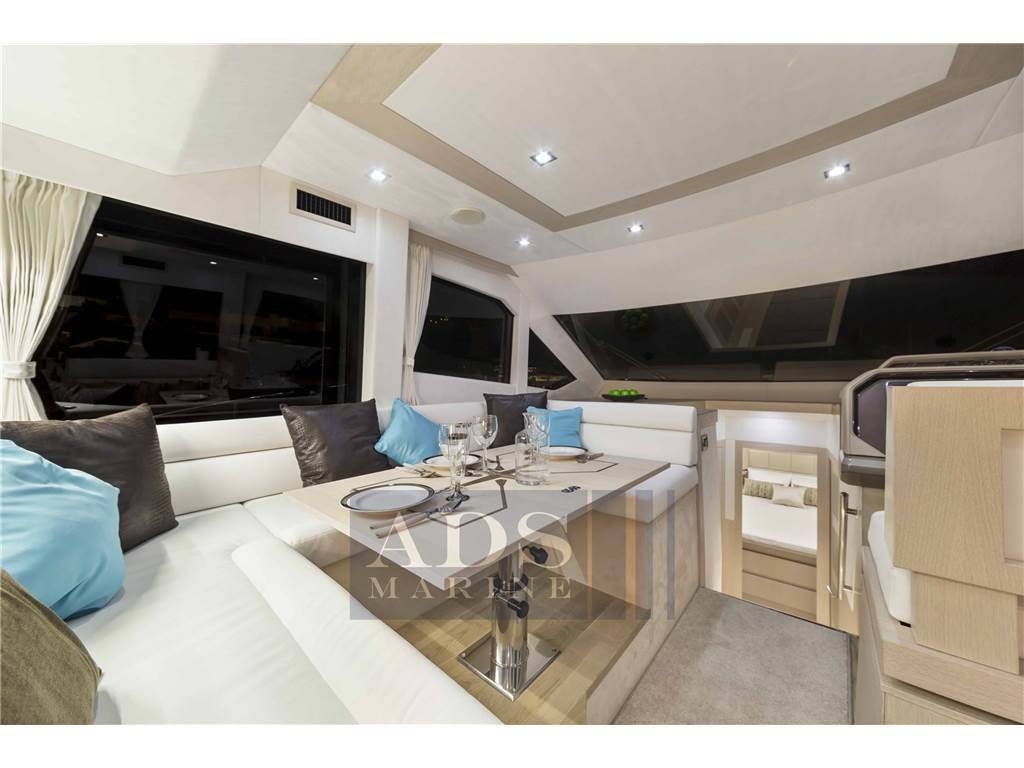 Galeon 460 fly