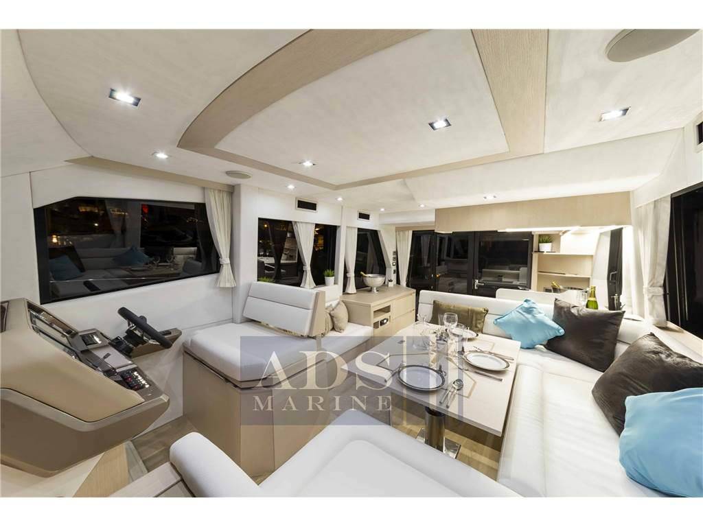 Galeon 460 fly