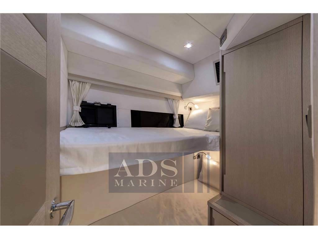 Galeon 460 fly