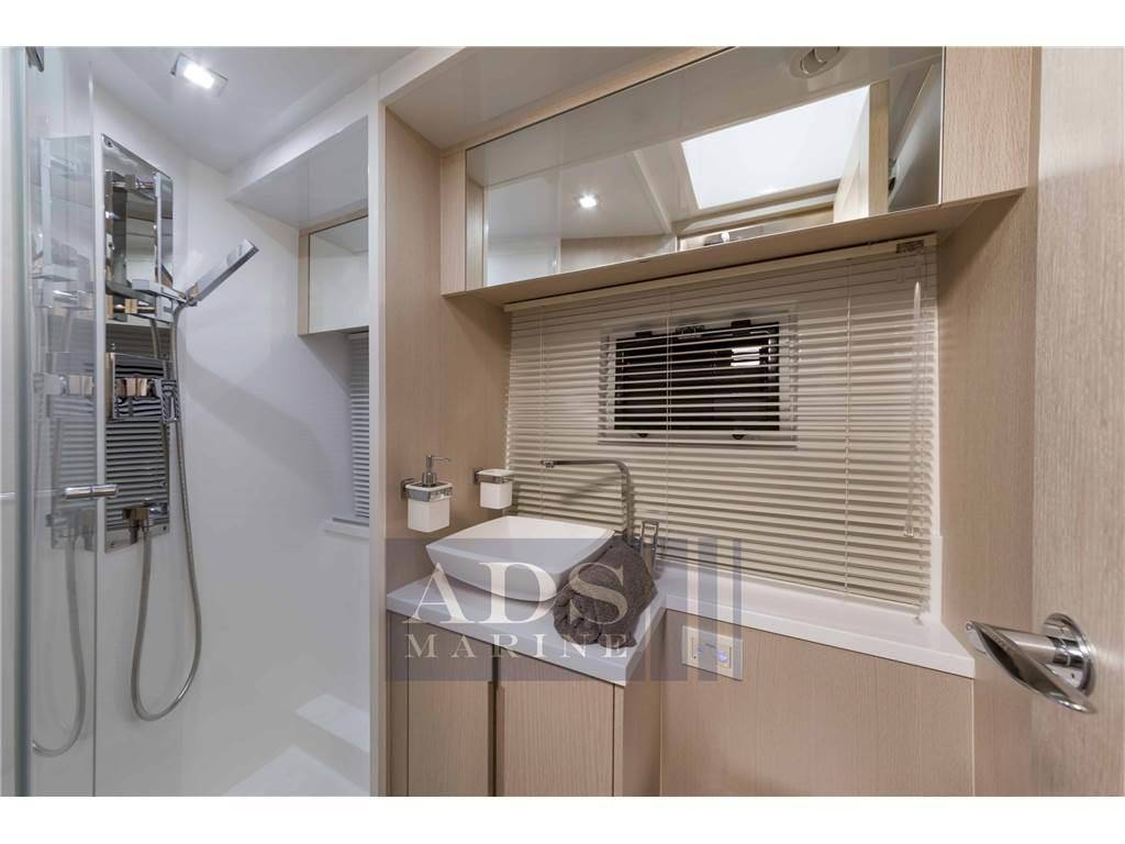 Galeon 460 fly