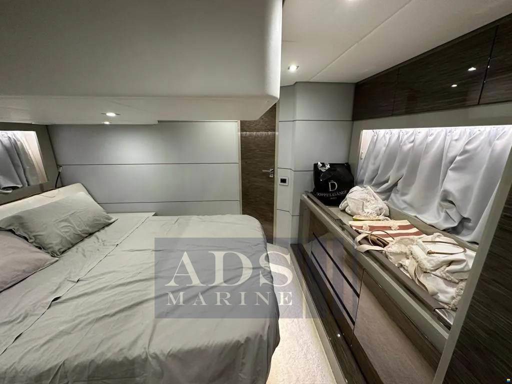 Austin parker Ap 48 sundeck