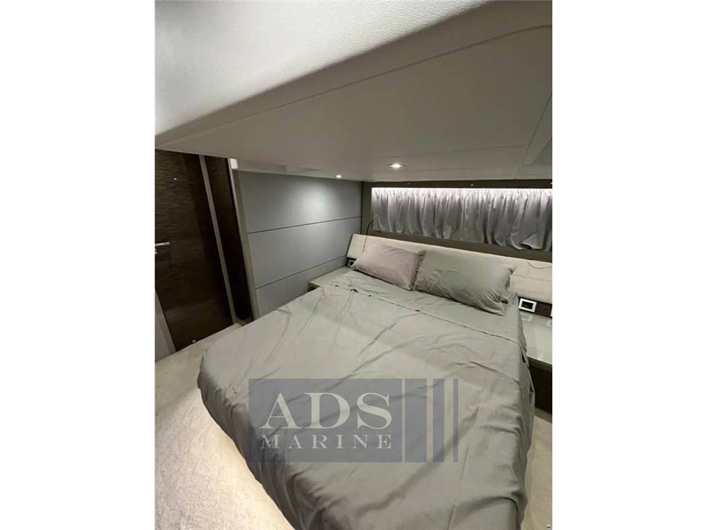 Austin parker Ap 48 sundeck