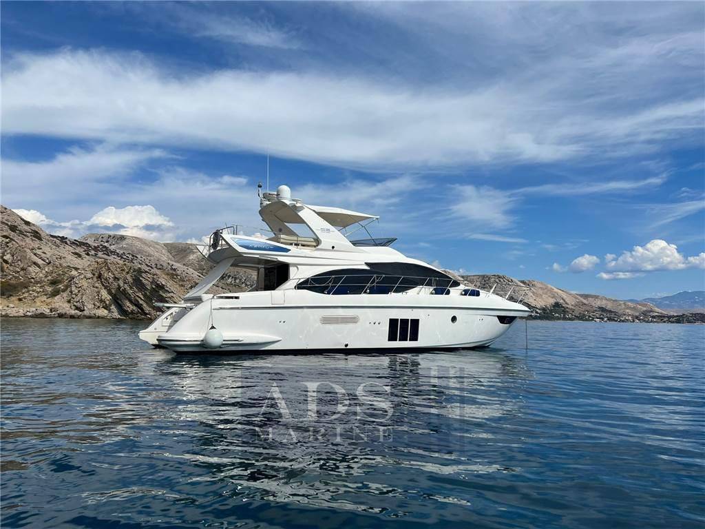 Azimut 53 fly