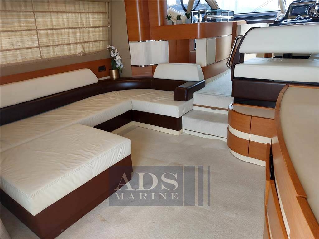 Azimut 53 fly