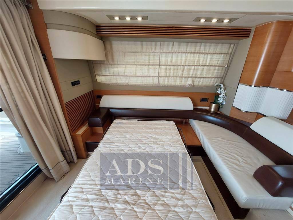 Azimut 53 fly