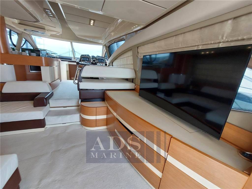 Azimut 53 fly