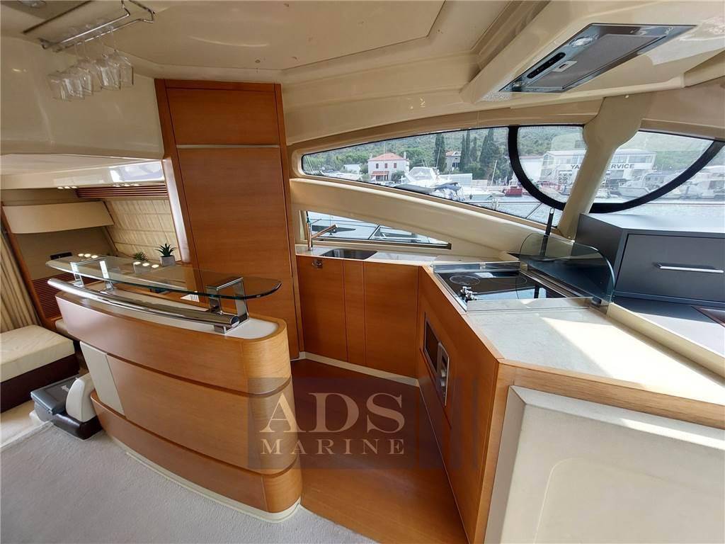 Azimut 53 fly