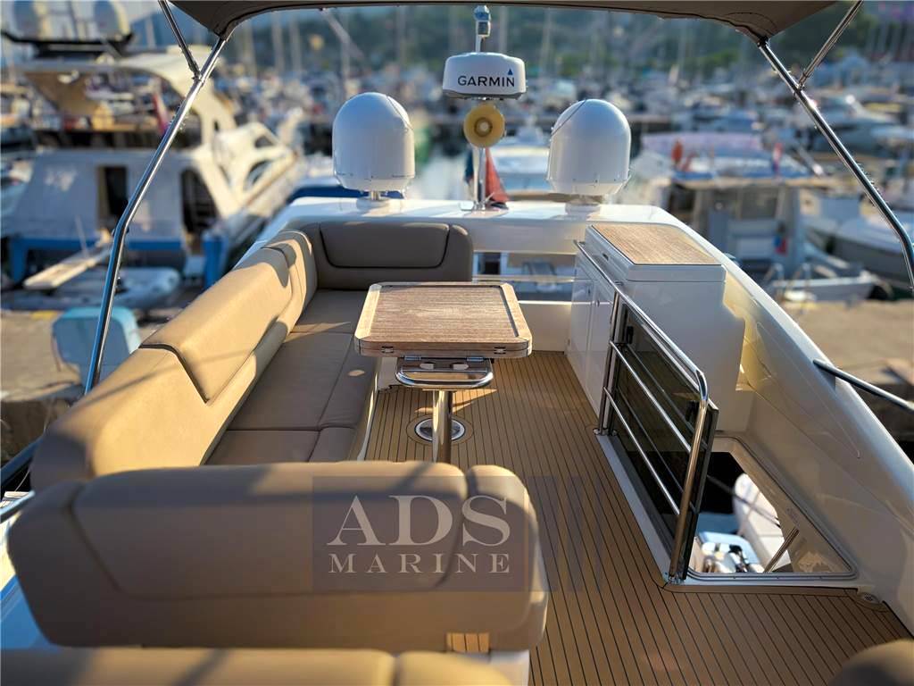 Bavaria Virtess 420 fly