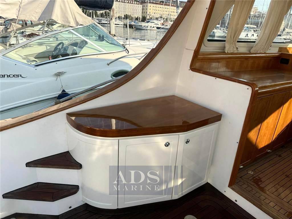 Solare 40 lobster