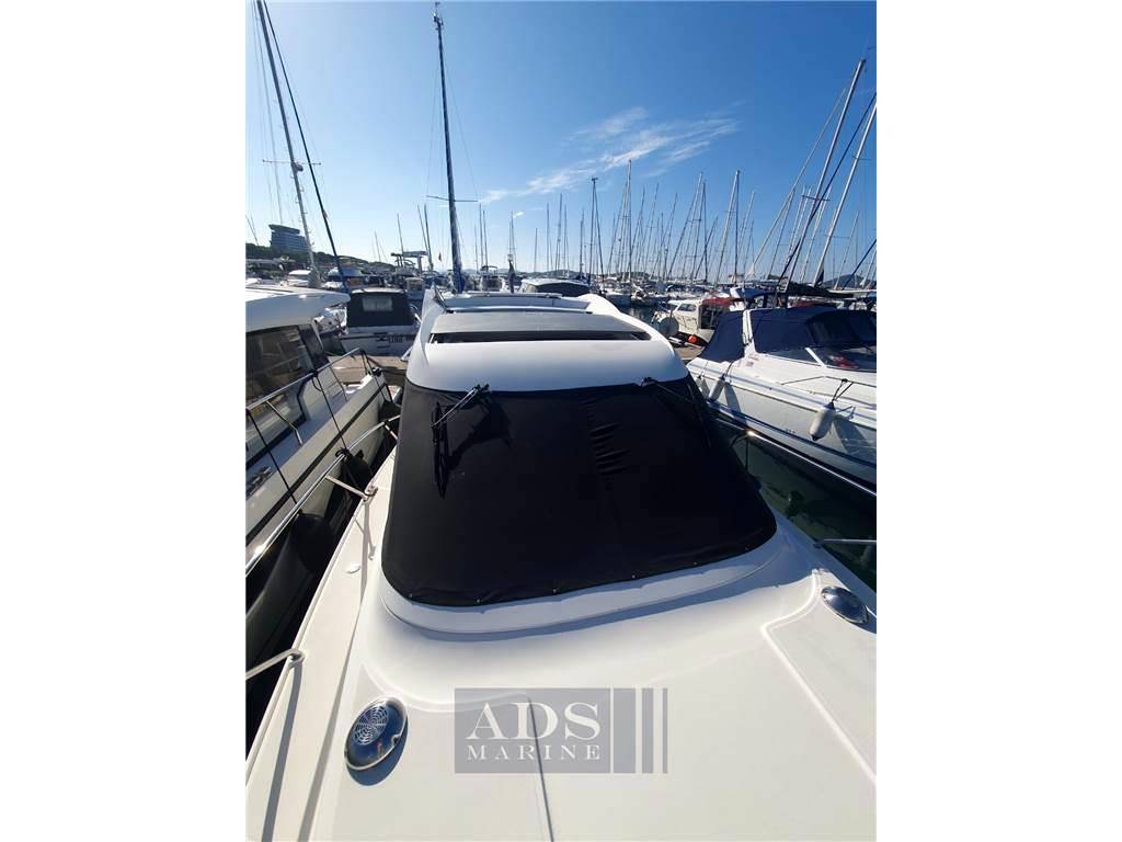 Galeon 330