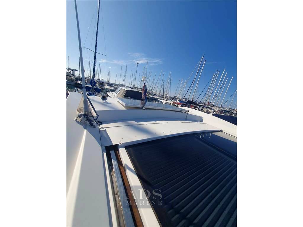 Galeon 330