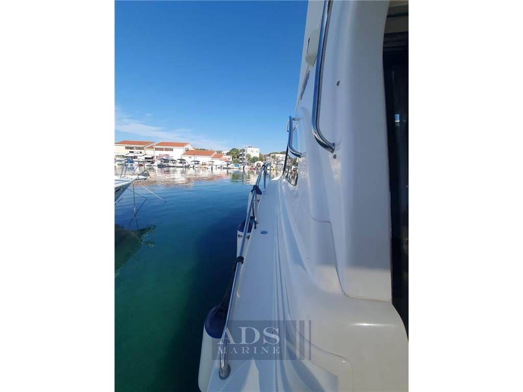 Galeon 330