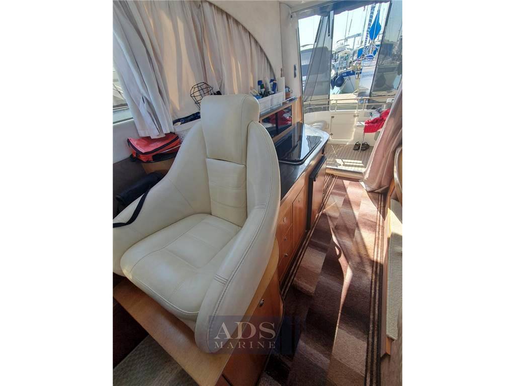 Galeon 330