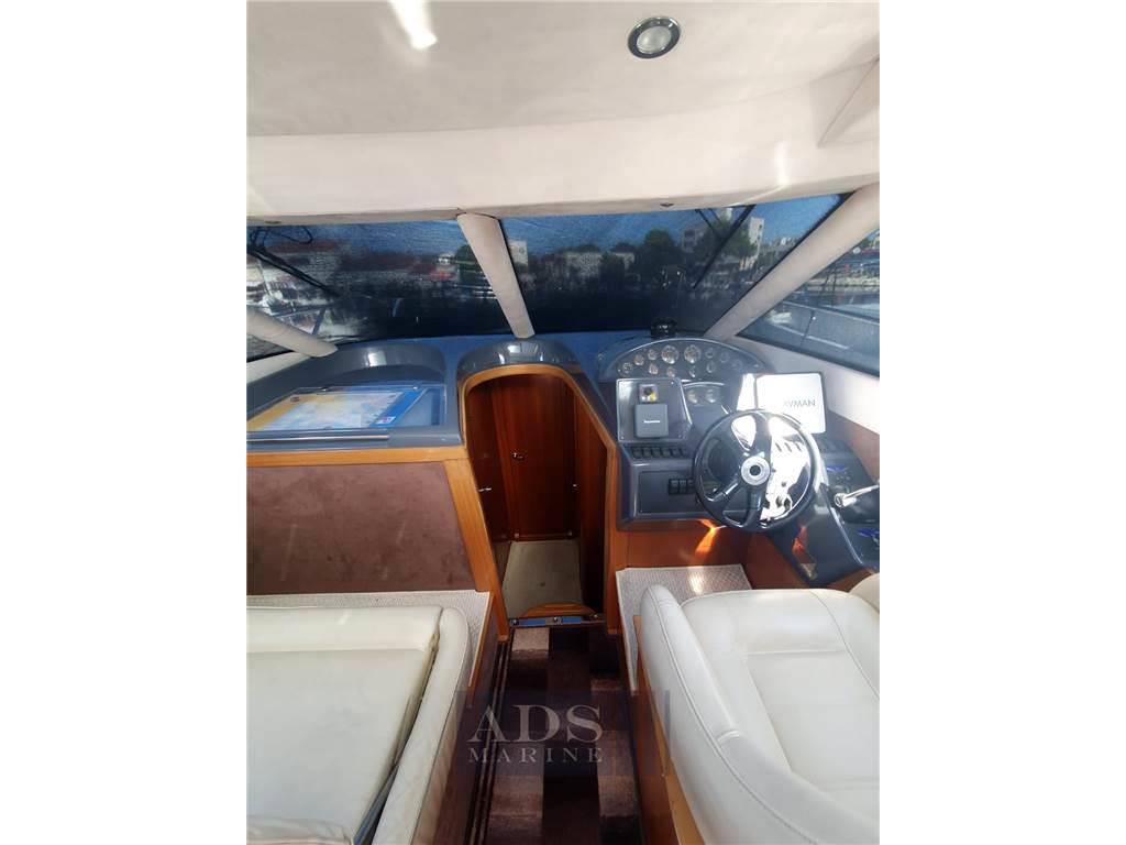 Galeon 330