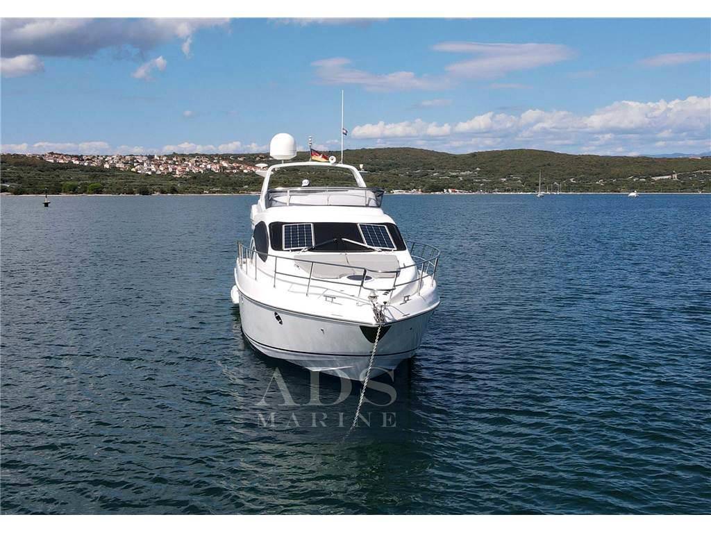 Azimut 50 fly