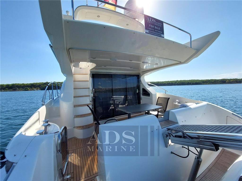 Azimut 50 fly