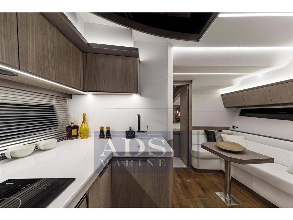 Galeon 425 hts